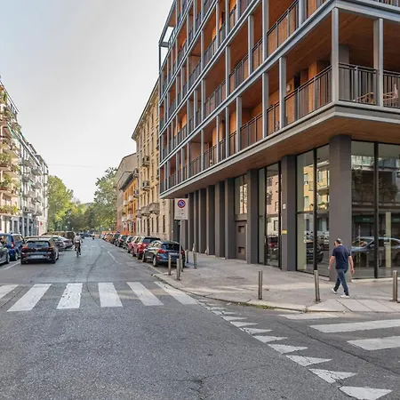 Luxury - Free Parking - Duomo-navigli Apartment Milan
